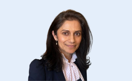 Portrait of Dr Gayathri K Perera , Consultant Dermatologist