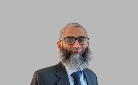Portrait of Dr Haseeb Valli , Consultant Cardiologist