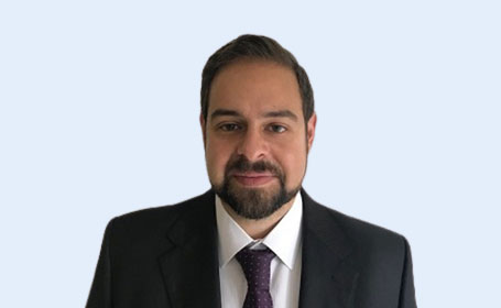 Portrait of Mr Edward Ibrahim , Consultant Orthopaedic Upper Limb Surgeon