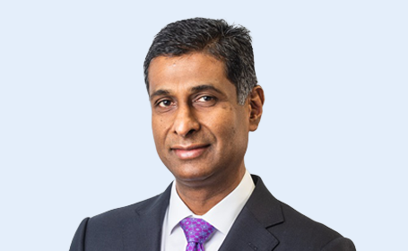 Portrait of Mr Naresh Somashekar , Consultant Orthopaedic Surgeon
