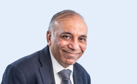 Portrait of Mr Sanjiv Agarwal , Consultant Urologist