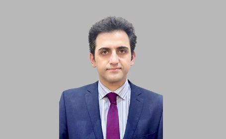 Portrait of Dr Reza Hajhosseiny , Consultant Cardiologist