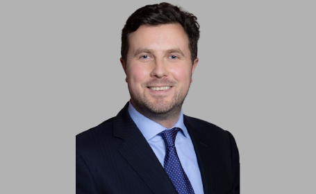 Portrait of Mr Thomas White , Consultant Orthopaedic Surgeon 