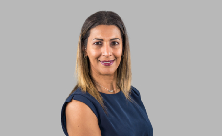 Portrait of Dr Niki Baxter , Consultant Gynaecologist