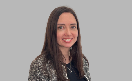 Portrait of Dr Sophie Gaikwad , Consultant Dermatologist