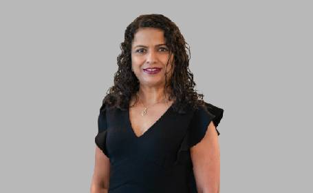 Portrait of Miss Vandana Agarwal , Consultant Obstetrician & Gynaecologist