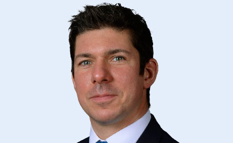 Portrait of Mr Edward Holloway , Consultant Orthopaedic Surgeon