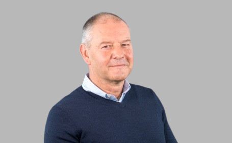 Portrait of Mr Jeremy Brown , Consultant Orthopaedic Surgeon