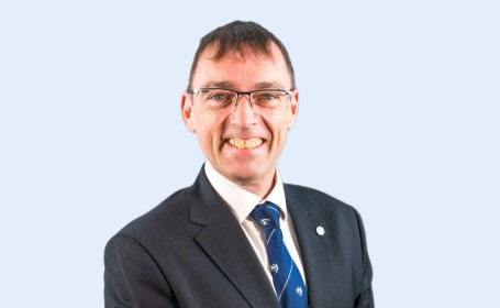 Richard Slater - Consultant General & Colorectal Surgeon in Sheffield