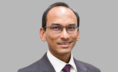 Portrait of Mr Vail Karuppiah , Consultant Foot & Ankle Orthopaedic Surgeon