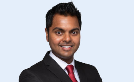 Portrait of Mr Nikhil Nanavati , Consultant Orthopaedic Surgeon