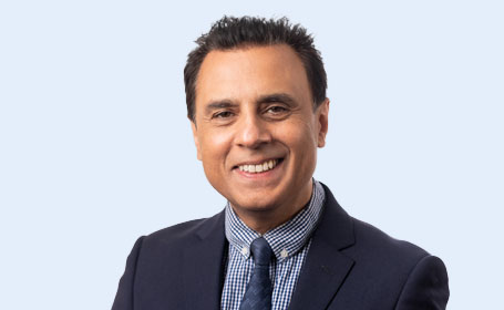 Portrait of Dr Iqbal Khan , Consultant Gastroenterologist