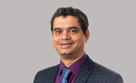 Portrait of Nofil Mulla , Consultant in Integrated Pain Services
