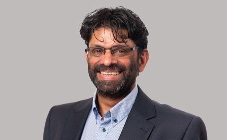 Portrait of Dr Richard Baretto , Consultant Immunologist
