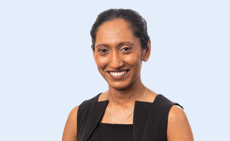 Portrait of Kom Muthusamy , Consultant Orthopaedic Surgeon