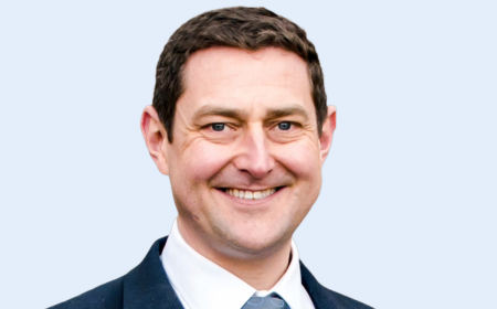 Portrait of Gwithyen Silk , Consultant Orthopaedic Surgeon 