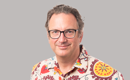 Portrait of Tristan McMullan , Consultant Ophthalmologist