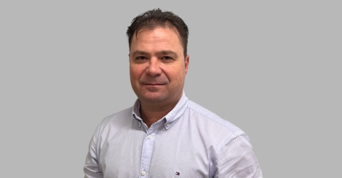 Portrait of Daniel Guta , Consultant Orthopaedic Surgeon