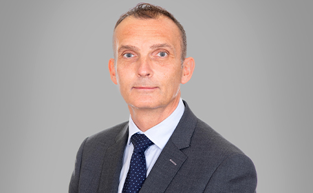 Portrait of Mark Davies , Consultant Surgeon