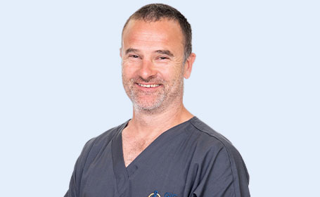 Portrait of Robert Yate , Consultant Orthopaedic Surgeon