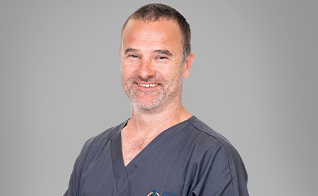 Portrait of Robert Yate , Consultant Orthopaedic Surgeon