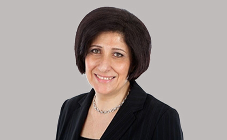 Portrait of Mrs Nadia Soliman , Consultant Gynaecologist & Pelvic Surgeon