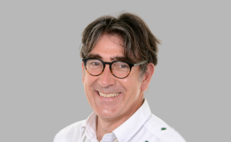 Portrait of Dr Richard Turner , Consultant Dermatologist and Mohs Surgeon