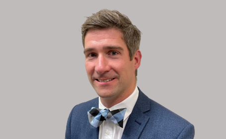 Portrait of Mr Matthew Barrett , Consultant Orthopaedic Surgeon