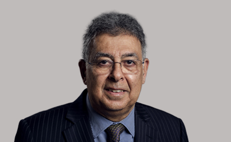 Portrait of Mr Athanassius N Tadros , Consultant Ophthalmic Surgeon