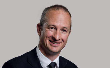 Portrait of Iain Adam Findlay , Consultant Orthopaedic Surgeon