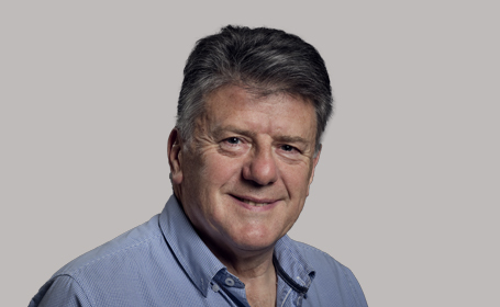 Portrait of Mr Paul Porter , Consultant Orthopaedic and Trauma Surgeon