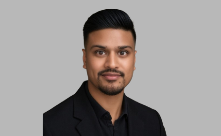 Portrait of Mr Lebur Rohman , Consultant Orthopaedic Sports Knee & Arthroplasty Surgeon