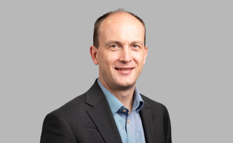 Portrait of Mr Andrew Cattell , Consultant Orthopaedic & Trauma Surgeon