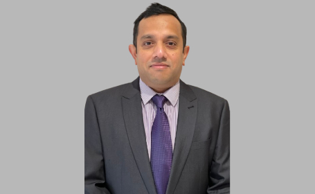 Portrait of Mr Gamage Wijesiri , Consultant Obstetrician & Gynaecologist