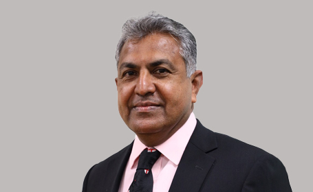 Portrait of Mr Joseph Sudhakar , Consultant Orthopaedic Surgeon
