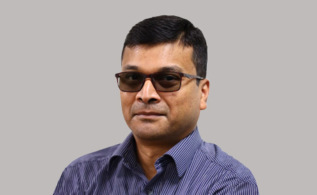 Portrait of Dr John Francis , Consultant in Anaesthesia and Pain Medicine
