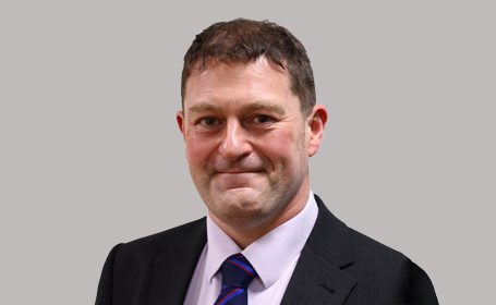 Portrait of Mr Jonathan Loughead , Consultant Orthopaedic Surgeon