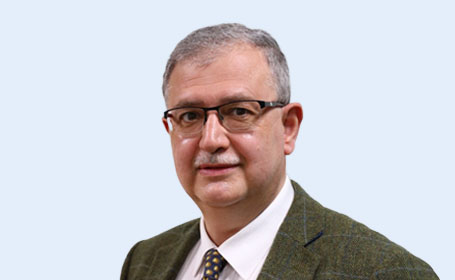 Portrait of Mr Adnan Bawarish , Consultant Trauma and Orthopaedic Surgeon