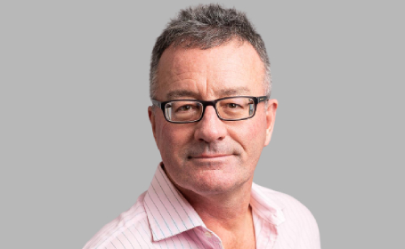 Portrait of Mr Paul Parker , Consultant Orthopaedic & Trauma Surgeon