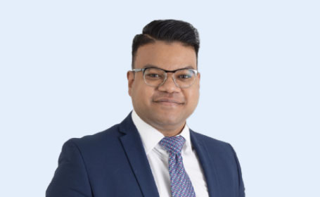 Portrait of Mr Prasad Karpe , Consultant Spinal Surgeon