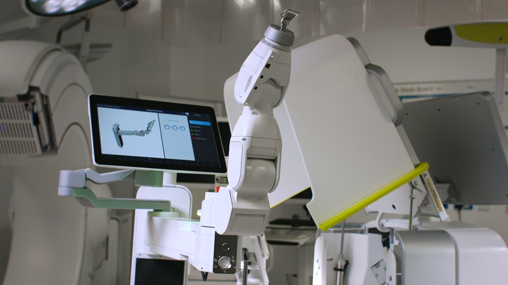 Robotic spinal surgery in Swindon Mazor™