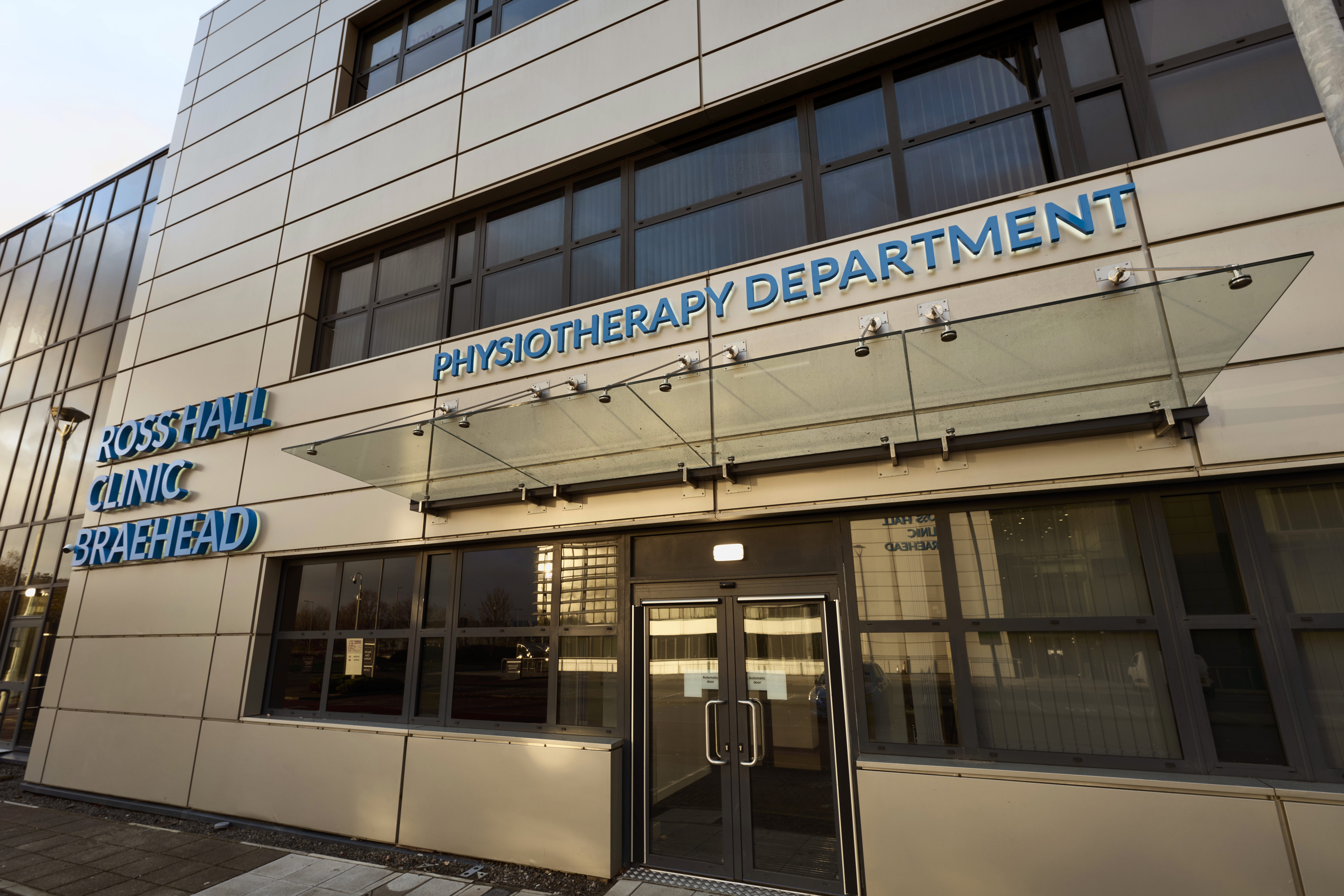 Ross Hall Physiotherapy entrance