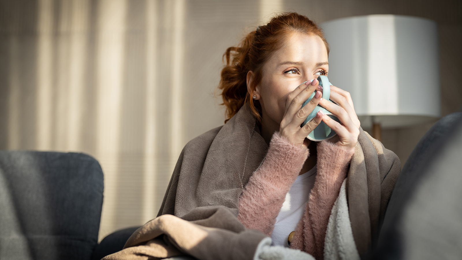 /-/media/circle/spotlights/image-spotlights/in-article-images/painsomnia-tips-for-falling-asleep_3.jpg?rev=a35ce7ea5a514d85a94f442f0bcb6ea6&iar=1&mh=255&mw=381&hash=FDCFAE8B467B60BF58D490C6B7E5E3D1