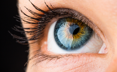 Close up of a person's eye - pros and cons of laser eye surgery