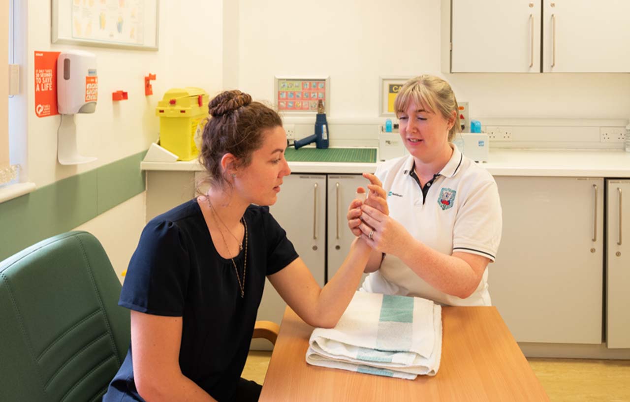 Hand-therapy-at-Three-Shires-Hospital-2