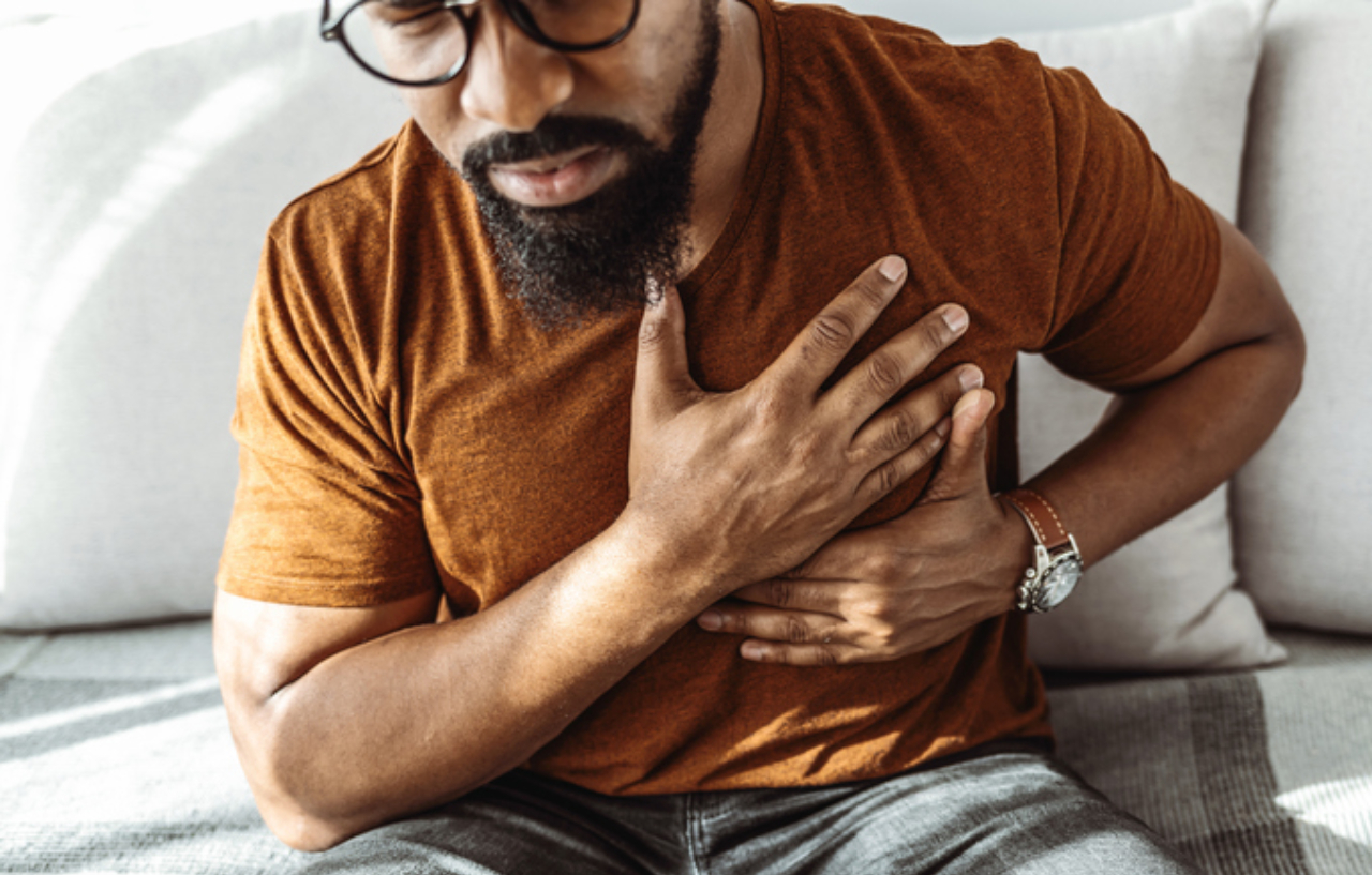 Man with chest pain requires pleural biopsy and drainage